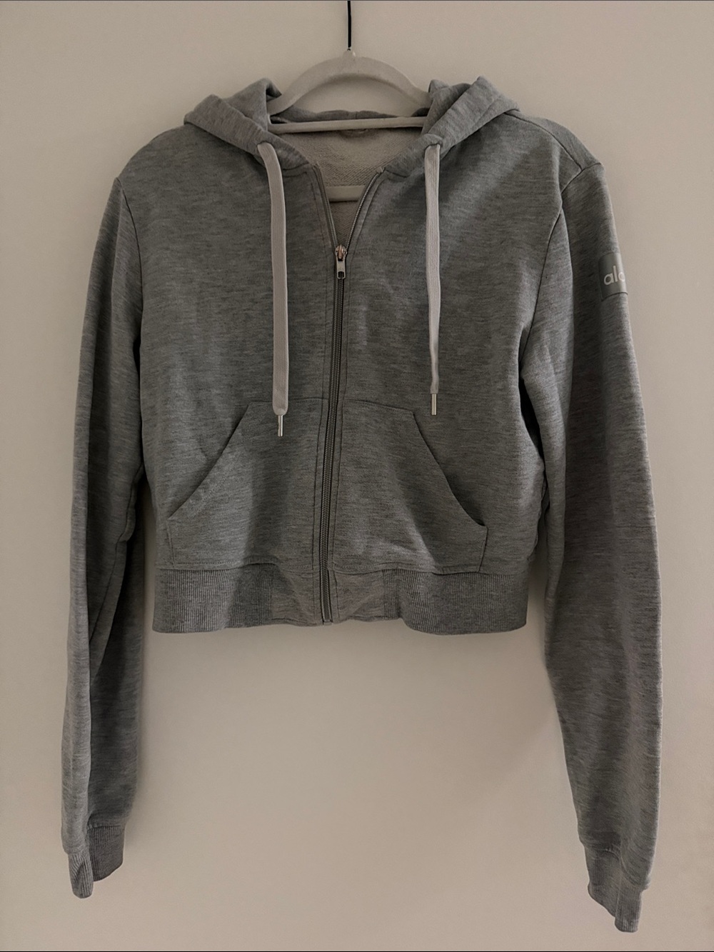 ALO Yoga Gray Cropped Hooded Zip-Up Jacket